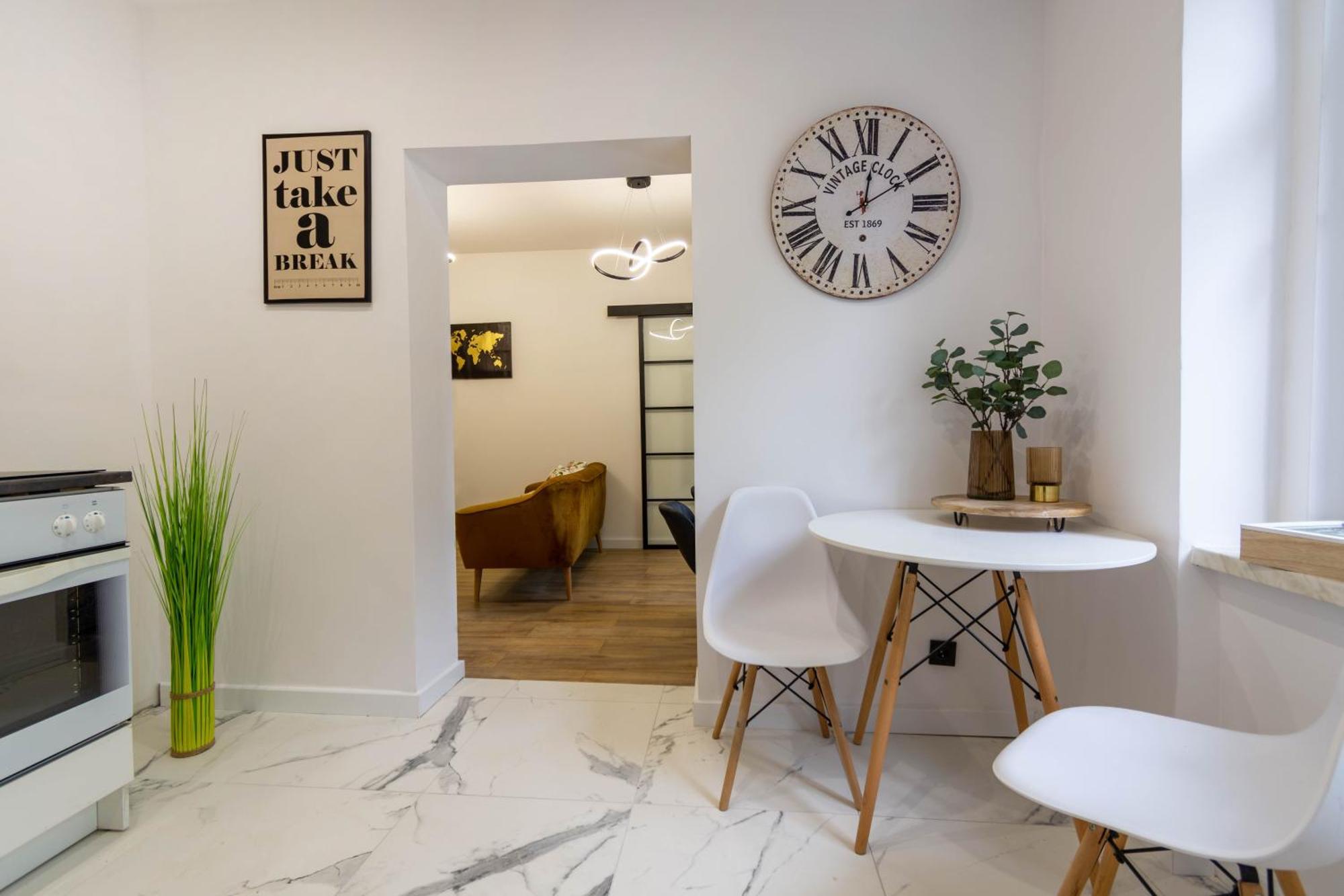 바이톰 Klimatyczny Apartament Wroclawska 아파트 외부 사진