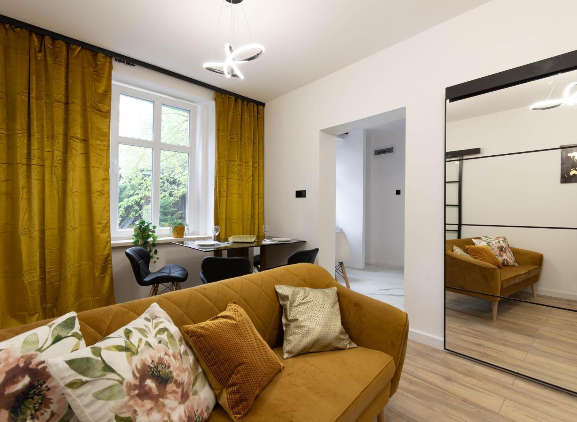 바이톰 Klimatyczny Apartament Wroclawska 아파트 외부 사진